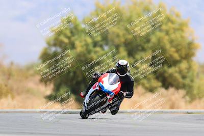 media/May-15-2022-SoCal Trackdays (Sun) [[33a09aef31]]/Turn 7 (1145am)/